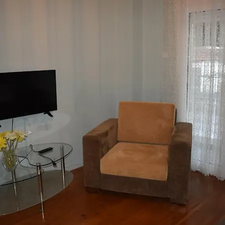Apartment Enipeas *